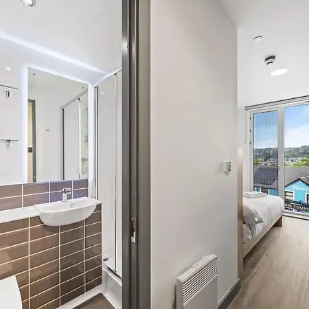 Ensuite For 2 Near コーク
